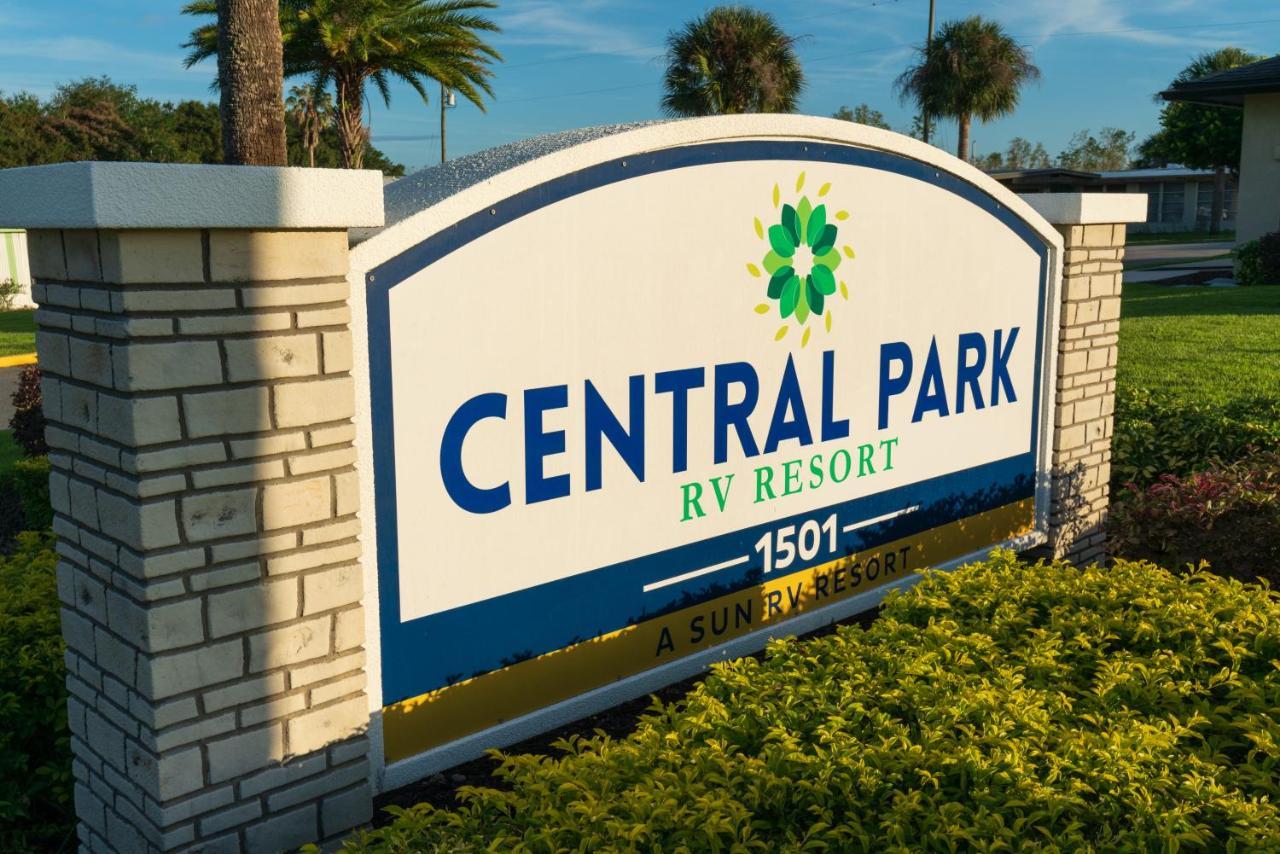 Central Park Rv Resortヘインズ・シティ エクステリア 写真